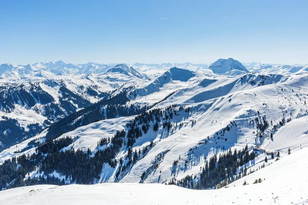 Paisaje invernal en los Alpes —  Fotos de Stock