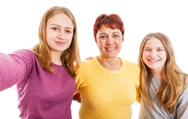 Glückliche Mutter mit Töchtern — Stockfoto