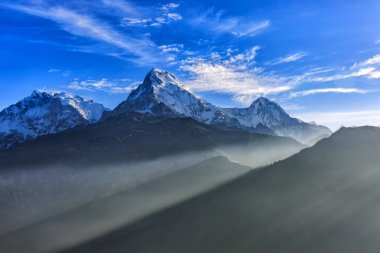 Sunrise görünümü Poon Hill