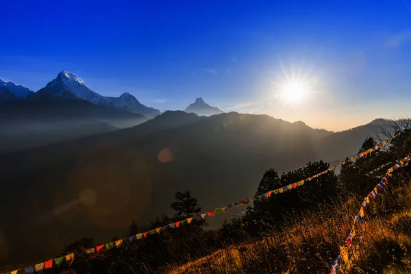 Prayer flag at Poon hill in Nepal — Stock Photo, Image