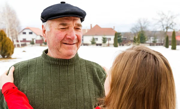 Lächelnder Senior lizenzfreie Stockfotos