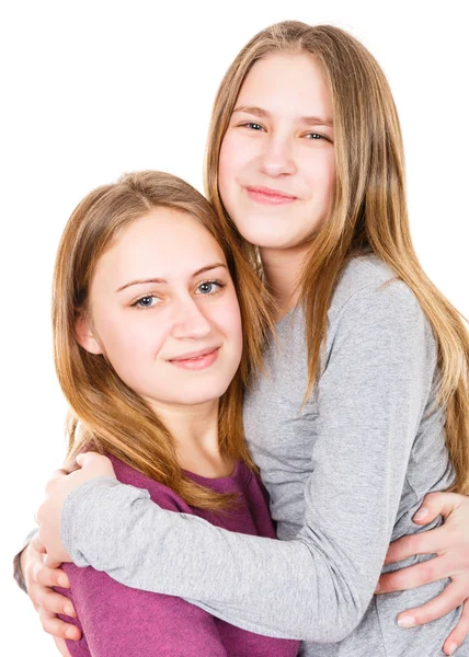 Glückliche junge Schwestern — Stockfoto