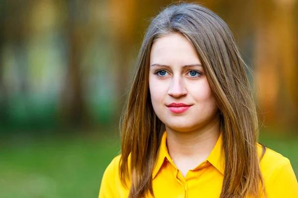 Beautiful young lady — Stock Photo, Image