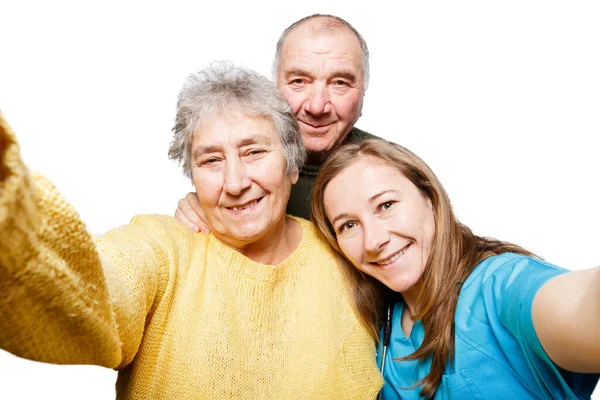 Nurse Elderly Couple Taking Selfie Send Relatives Show Everything Going — Stock Photo, Image