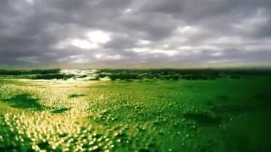 Tehlikeli maddelerin emisyonları havuza. Kirli su.