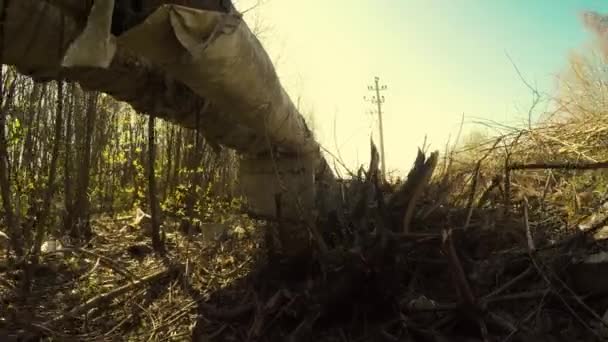 Velhos oleodutos. Tubos em mau estado — Vídeo de Stock