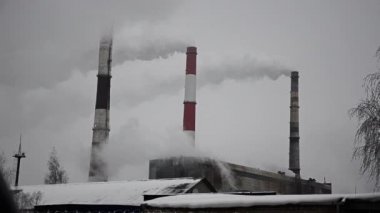 CHP içinde şiddetli kar yağışı. Kojenerasyon Tesisi. Termik santral çalışmalarını kış. Chpp