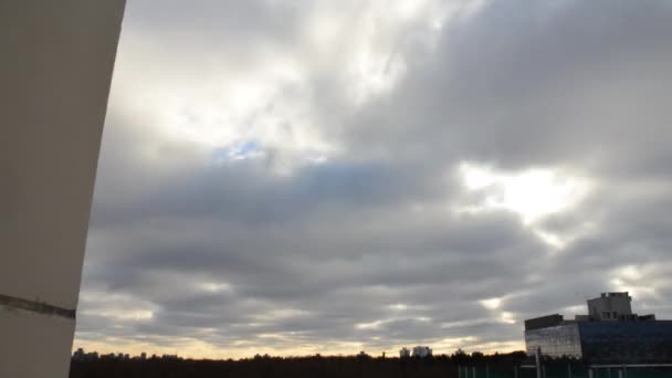 Nubes lapso de tiempo. Las nubes se mueven rápido — Vídeos de Stock