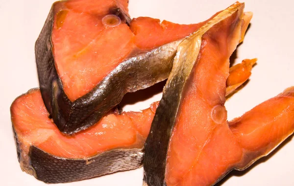 Peixe Fumado Vermelho Fundo Pedaços Peixe Vermelho Peixe Vermelho Cortado — Fotografia de Stock
