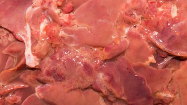 Çiğ tavuk ciğeri. Taze tavuk ciğeri geçmişi..