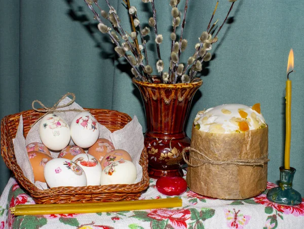 Wielkanocne Jajka Wielkanocne Ciasto — Zdjęcie stockowe