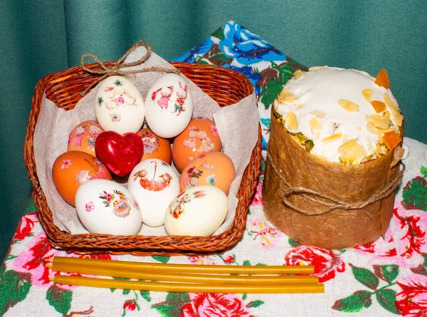 Wielkanocne Jajka Wielkanocne Ciasto — Zdjęcie stockowe
