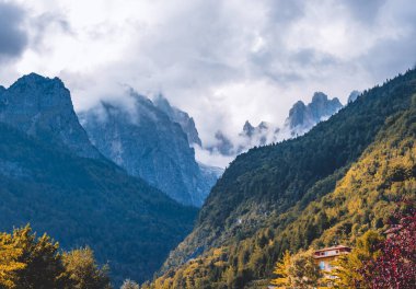 Big clouds and beautiful mountains