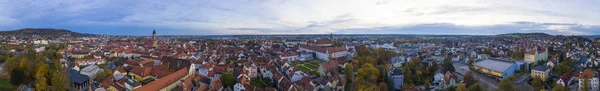 Schöne Aussicht auf eine alte bayerische Stadt — Stockfoto