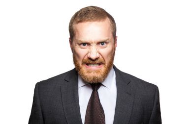 Kameraya bakarak kızgın çılgın işadamı. 