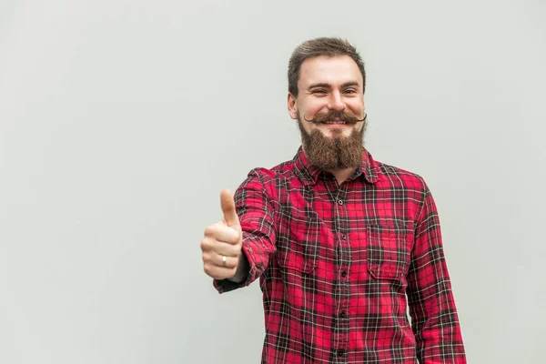 Siker szakállas üzletember thumbs up — Stock Fotó