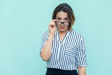 Ne dedin? Seriosly sarışın busines kadın ve patron gl ile