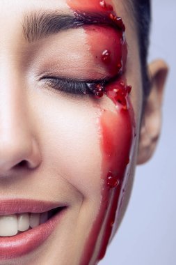 Ahududu veya çilek reçel güzel kız. Vogue ve moda