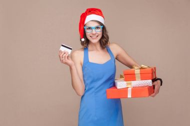Noel alışveriş online. İşkadını holding kutusu, kart bir