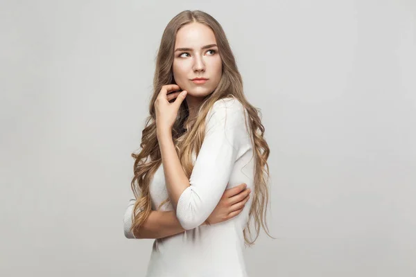 Modelo femenino mostrando emociones — Foto de Stock