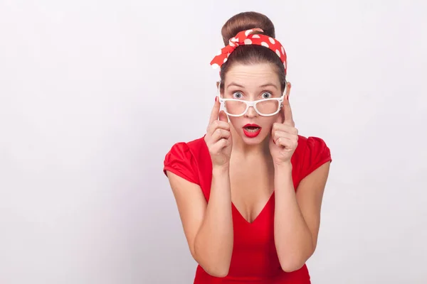 Surprised Beautiful Woman Shocked Face Red Dress Touching Eyeglasses Hands — Stock Photo, Image