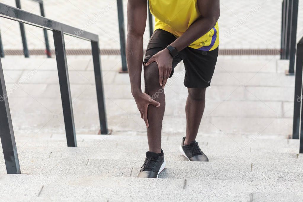 Problems with joints in athletes after jogging.