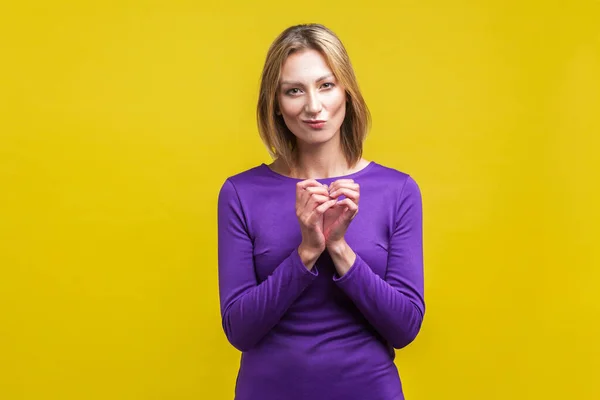 Portrait of cunning beautiful businesswoman planning evil tricky — Stock Photo, Image