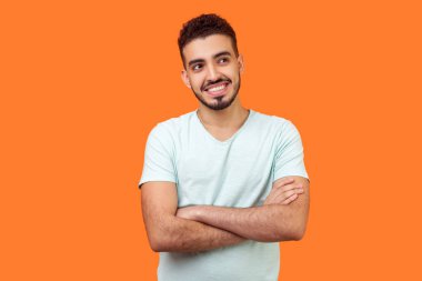 Rüya gören, düşünceli, sakallı bir adamın portresi. 