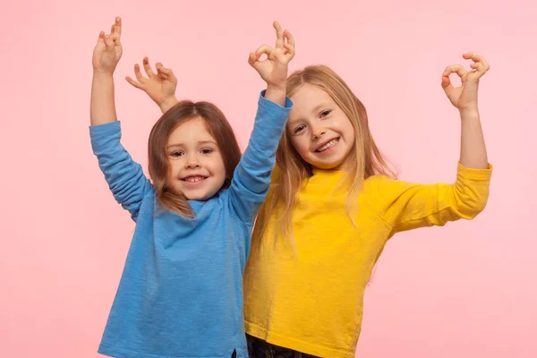 Children Showing Okay Everything Fine Two Charming Happy Little Girls — Stock Photo, Image