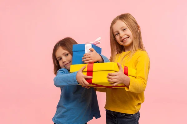 Holiday Present Kids Two Happy Little Girls Holding Gifts Together — Stock Photo, Image