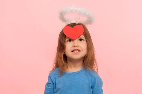 Маленький Ангел День Святого Валентина Портрет Мрійливої Чарівної Дівчини Дошкільного — стокове фото