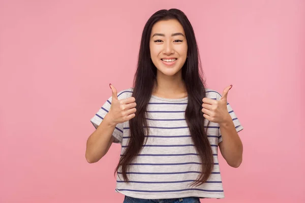 Bien Hecho Gusta Retrato Chica Satisfecha Alegre Con Pelo Largo —  Fotos de Stock