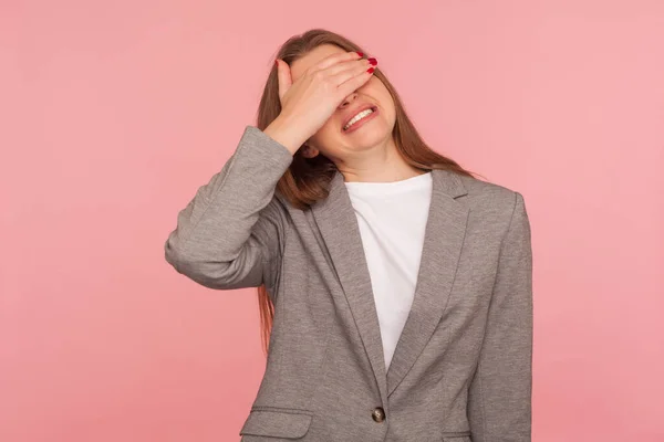 Non Voglio Guardare Ritratto Giovane Donna Scontenta Giacca Cravatta Che — Foto Stock