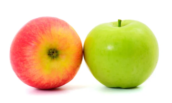 Verse groene en rode appels. — Stockfoto