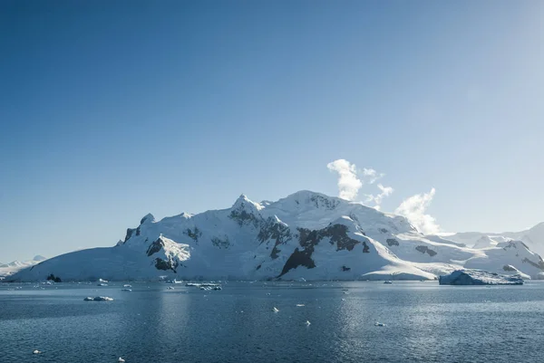 Mare Montagna Paesaggio Antartide — Foto Stock