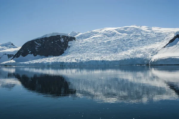 Antarktis Bergslandskap Deception Island — Stockfoto