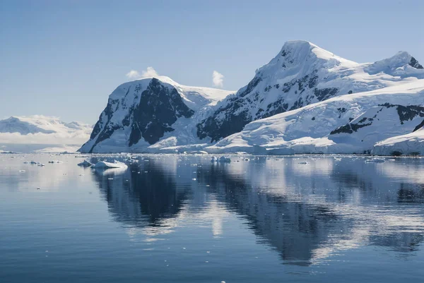 Paesaggio Montagnoso Antartico Isola Dell Inganno — Foto Stock