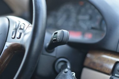 BMW araba direksiyon kontrol paneli