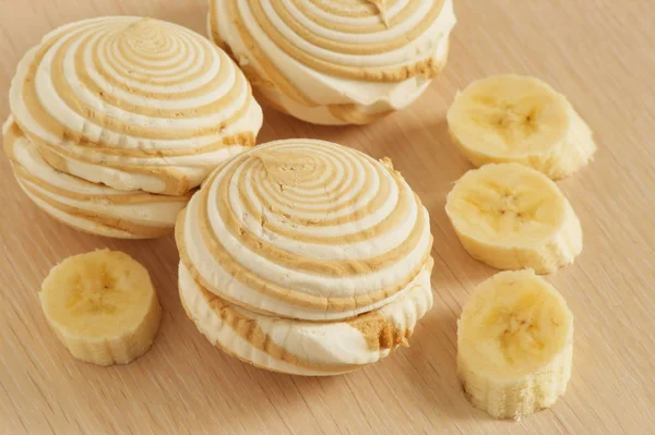 Muzlu marşmelov kahvaltı tatlı