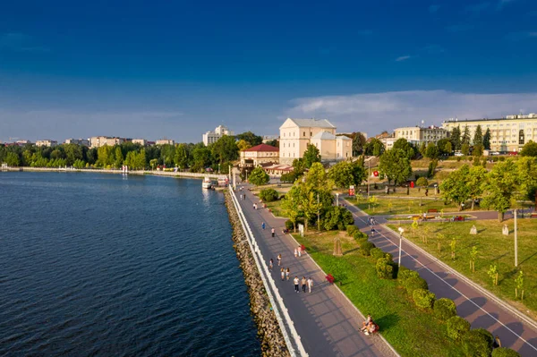 Ternopil 'in Ukrayna şehri. Havadan bakıldığında. Güzel manzara.