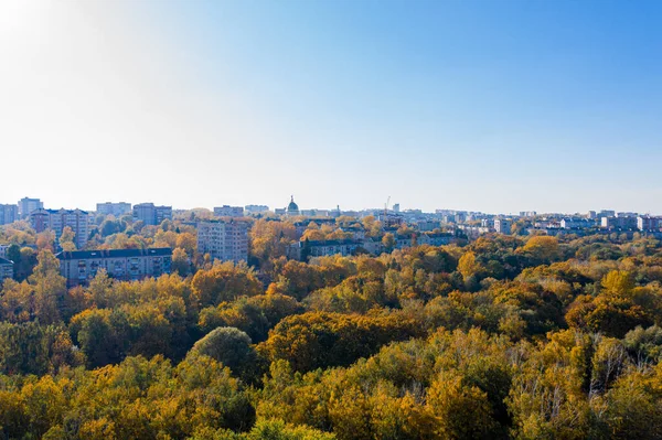 Ternopil 'in Ukrayna şehri. Havadan bakıldığında. Güzel manzara.