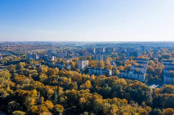 Ternopil 'in Ukrayna şehri. Havadan bakıldığında. Güzel manzara.