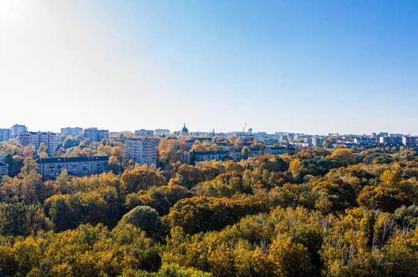 Ternopil 'in Ukrayna şehri. Havadan bakıldığında. Güzel manzara.