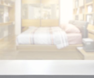 Masa üstü ve bulanıklık arka planda yatak odası