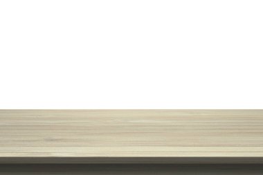 Ahşap masa üstü izole beyaz zemin üzerine