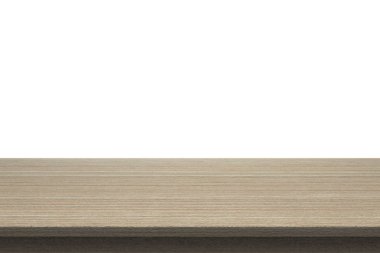 Ahşap masa üstü izole beyaz zemin üzerine