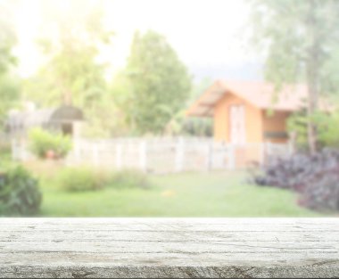 Top masa ve bina, arka plan bulanıklık