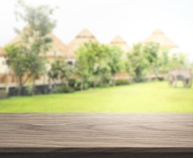 Top masa ve bina, arka plan bulanıklık