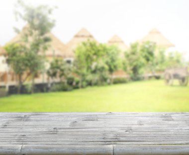 Top masa ve bina, arka plan bulanıklık