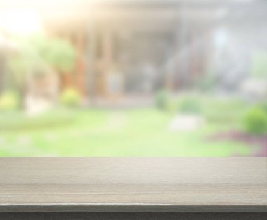 Top masa ve bina, arka plan bulanıklık